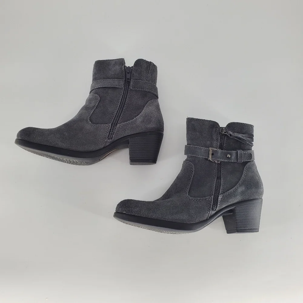 Earth Origins Tori Grey Suede Water Repellent Heel Ankle Boots, Size 7.5